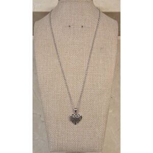 Vintage Sterling Silver Celtic Heart Pendant On 18" Sterling Silver Necklace